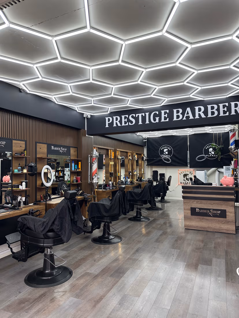 Det stilfulde interiør hos Prestige Barber